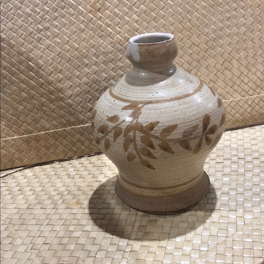 Handcrafted Cream and Brown Ceramic Vase - Decorative Home Art